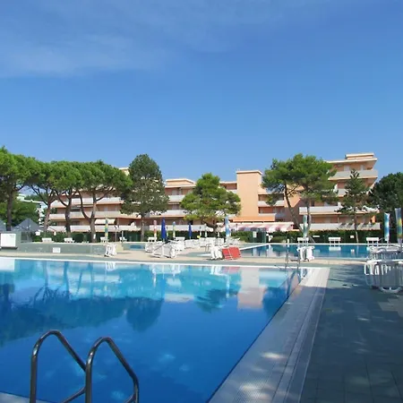 Relax And Enjoy In A Pool Paradise - Beahost *
