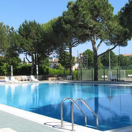 Relax And Enjoy In A Pool Paradise - Beahost Apartment Bibione