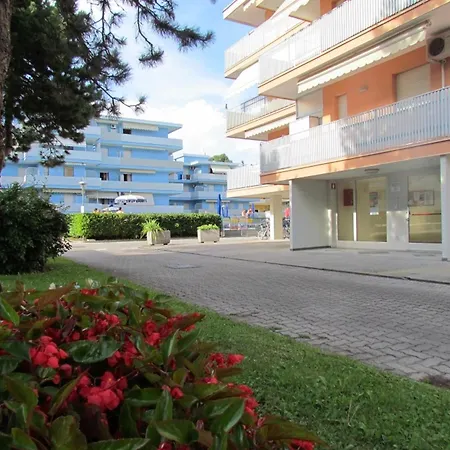 Relax And Enjoy In A Pool Paradise - Beahost * Bibione